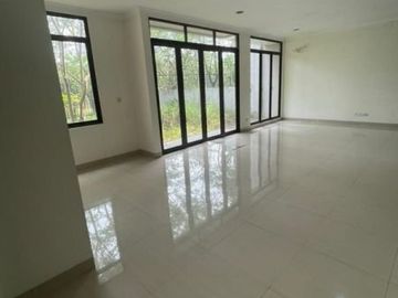 DIJUAL : Rumah cluster Ritzone depan taman jarang ada di Serpong, Tangerang