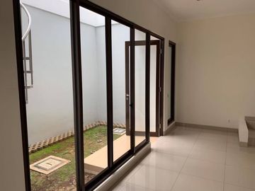 Rumah Baru Minimalis di Summarecon Chyntia Bandung