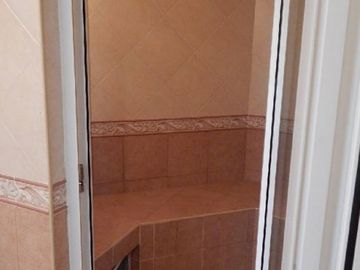 CHALET EN CARILO CALLE PINZON, ENTRE PARAISO Y SEQUOIA. CHALET EN VENTA