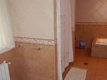 CHALET EN CARILO CALLE PINZON, ENTRE PARAISO Y SEQUOIA. CHALET EN VENTA