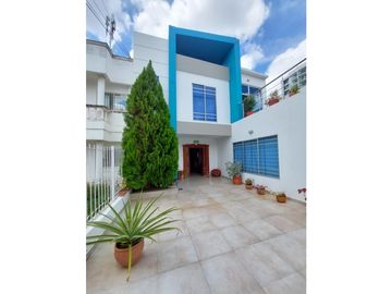 VENTA DE CASA DE DOS NIVELES EN LA CASTELLANA DE MONTERIA