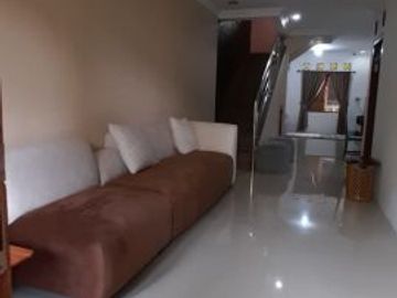 Minimalis Kualitas Premium Full Furnish 3 Lantai Di Cimahi