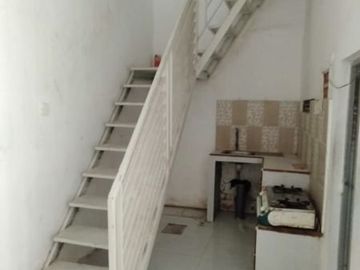 Dijual Rumah 2 Lantai Di Darmo Indah Surabaya KT