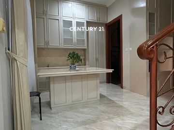 Rumah Besar 2 Lantai Hadap Utara Di Bintaro Ut 16454
