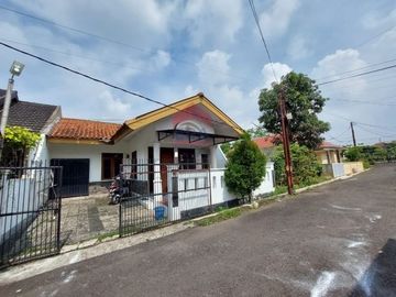 Dijual Rumah Bumi Parakan Asri Arcamanik Cisaranten Bandung Timur one gate sistem
