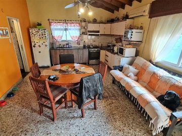 Departamento Tipo Casa en venta en Lanus Oeste