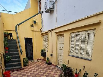Departamento Tipo Casa en venta en Lanus Oeste