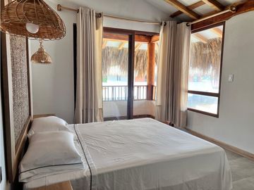 VENDO CASA DE PLAYA EN SANTA MARTA- MENDIHUACA- PROJECTO FRENTE AL MAR