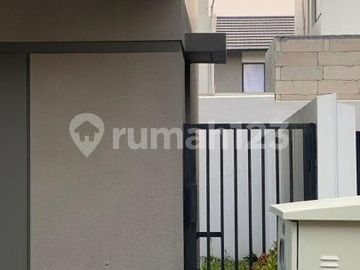 Disewakan Rumah 2 Lantai 3 KT Park Serpong Cityzen