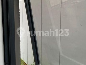 Disewakan Rumah 2 Lantai 3 KT Park Serpong Cityzen