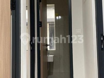 Disewakan Rumah 2 Lantai 3 KT Park Serpong Cityzen