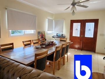 Excelente casa en El Nacional  Ubicada  Lindero a la cancha de Golf primer barrio consolidado y cercano. Los Escritores