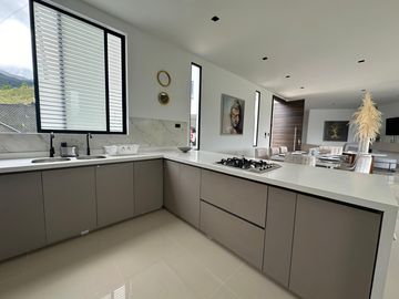 casa campestre en venta en lago calima. Cod V11466