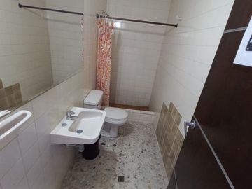 oficina en arriendo en versalles. Cod A9191215