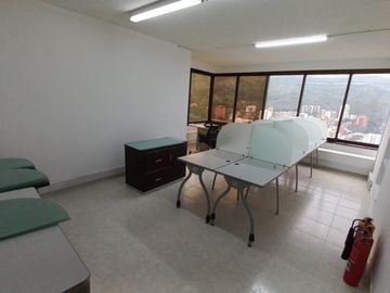 oficina en arriendo en versalles. Cod A9191215