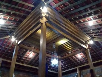 Rumah etnik di Seyegan dekat Pasar Cebongan