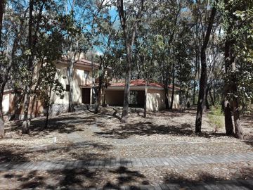 Rustica casa en Reserva de los Encinos