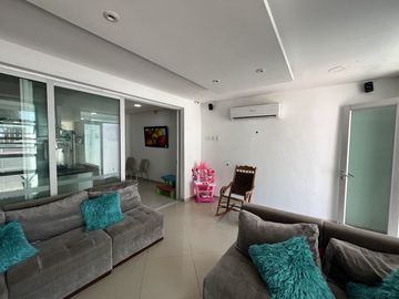 casa en venta en costa azul. Cod V103801