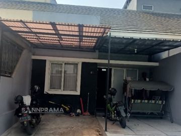 Tinaag Rumah Cantik Dalam Perumahan Kota Cibinong