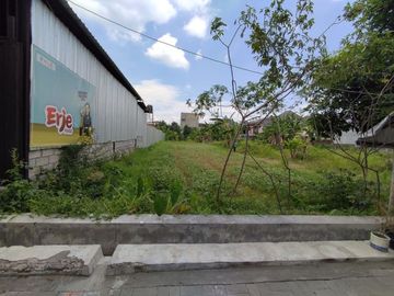 Tanah Pekarangan Luas di Kawasan Premium Condongcatur