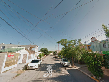 CASA EN VENTA EN COL EL PEDREGAL, TORREÓN COAHUILA! - JCH