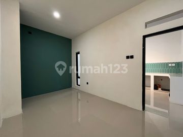 Rumah Baru Minimalis Modern dalam Komplek Cinere - Harga Nego