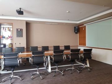 ruang kantor di sewakan di Plaza Timor Jakarta Pusat