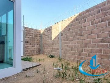 CASAS EN VENTA EN LA CARCAÑA MUY CERCA DE LA VIA