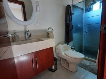 Se vende casa en club de golf