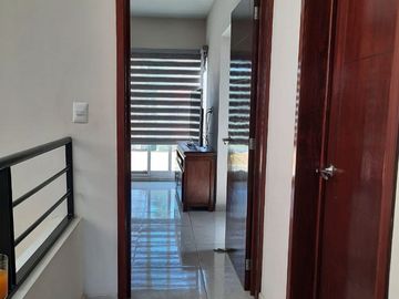 Se vende casa en club de golf