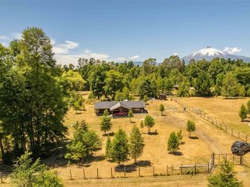 CASA EN MOLCO BAJO - VILLARRICA