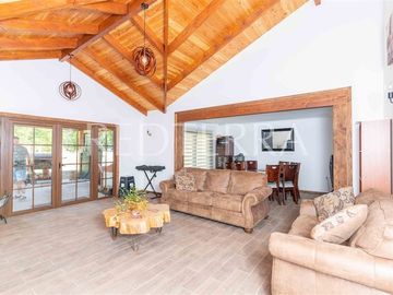 CASA EN MOLCO BAJO - VILLARRICA