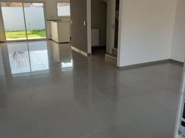 Venta Duplex ph ituzaingo norte