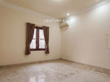 Dijual Cepat Rumah Hook Dengan 2 Lt Lokasi Strategis Di Rempoa