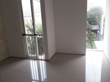 Dijual Rumah Minimalis Citraland Siap Huni (Cluster Depan) , Royal Park