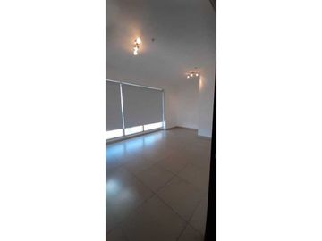 APARTAMENTO EN AVENIDA BALBOA PH RIVAGE PISO ALTO