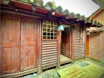 Casa Campestre con Quebrada Independiente Llanogrande