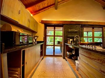 Casa Campestre con Quebrada Independiente Llanogrande