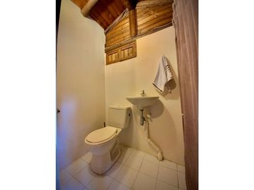 Casa Campestre con Quebrada Independiente Llanogrande