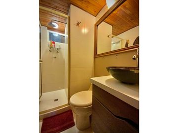 Casa Campestre con Quebrada Independiente Llanogrande