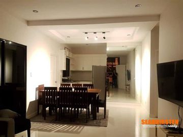 Elegant Contemporary House for Sale in Golden Glow Village