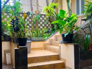 Rumah Cantik di Pondok Indah - Pinang Kuningan Jakarta Selatan