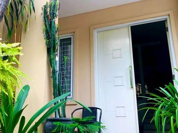 Rumah Cantik di Pondok Indah - Pinang Kuningan Jakarta Selatan