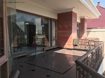 Rumah di Araya Galaxy Bumi Permai, Mewah, Strategis, Siap Huni