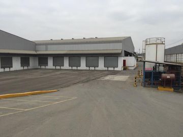 VIA DAULE, SECTOR PERIMETRAL SE VENDE O ALQUILA BODEGA DE 13000 M2 CON