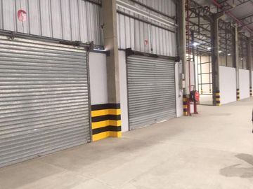 VIA DAULE, SECTOR PERIMETRAL SE VENDE O ALQUILA BODEGA DE 13000 M2 CON