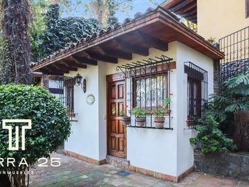 ESPECTACULAR PROPIEDAD EN CUERNAVACA CON TRES CASAS EN VENTA