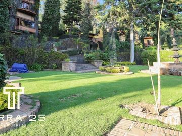 ESPECTACULAR PROPIEDAD EN CUERNAVACA CON TRES CASAS EN VENTA