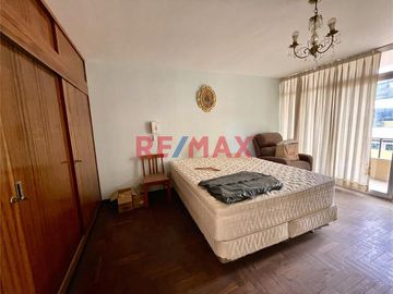 🏠 ¡Oportunidad inigualable en la prestigiosa Urbanización Santa Victoria de Chiclayo! 🌆

¿Buscas una propiedad espaciosa y con excelente ubicación?