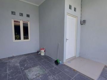 Rumah baru 2 lantai di Perumahan Gunung Anyar Mas